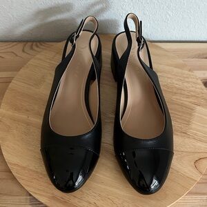 Journee Collection Sammie Womens Cap Closed Toe Flat Heel Pumps new 11M